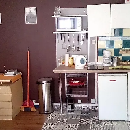 Flat In A Quiet And Environment Apartment *